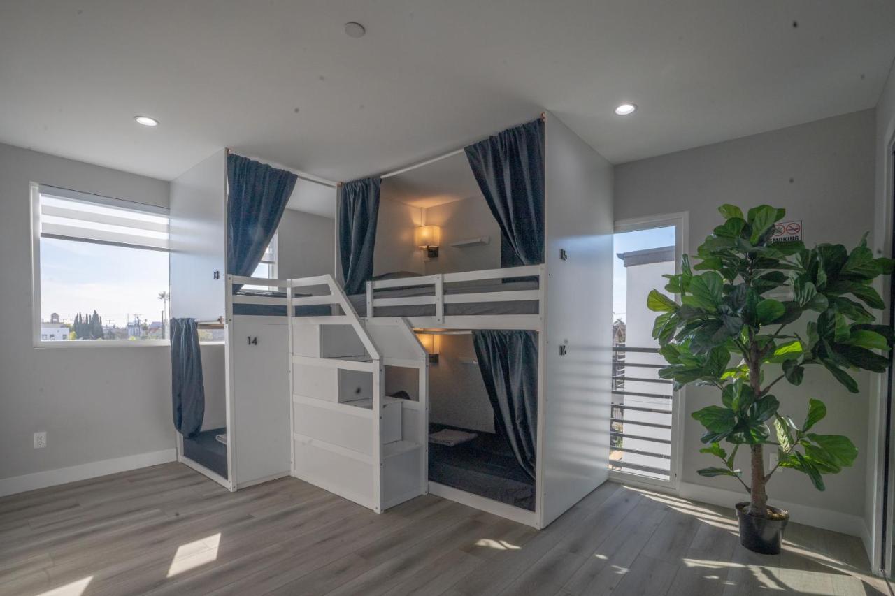 Normandie Hostel Los Angeles Zewnętrze zdjęcie